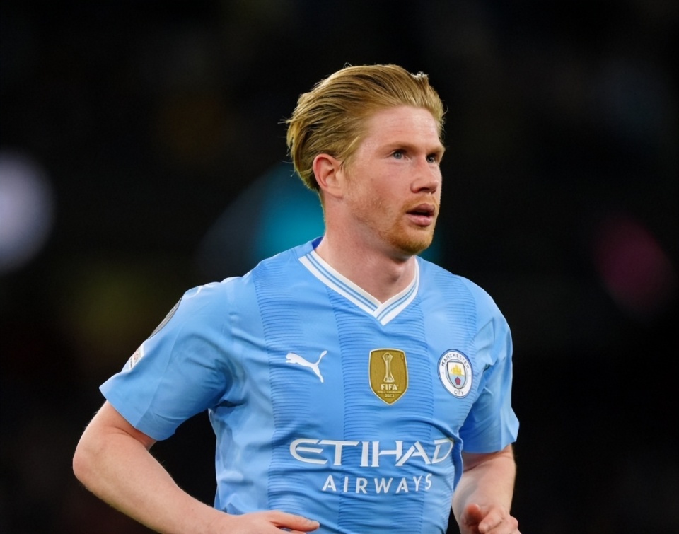 一场3-0让西甲争冠格局大乱，前2只差1分，姆巴佩追平C罗神纪录